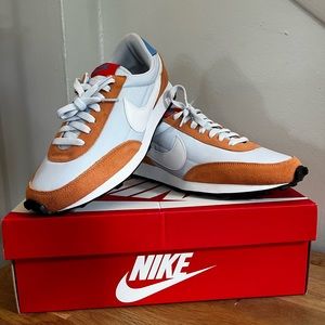 NWB Nike Daybreak Sneakers